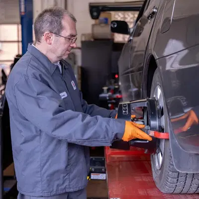 HEART Certified Auto Care - Wilmette
