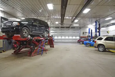 Dave's Auto Repair - Elkhart Road