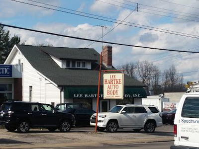 Lee Hartke Auto Body Shop Inc