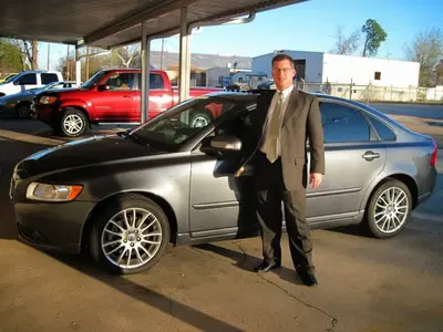 Medines Collision Center