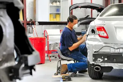 Fradella's Collision Centers