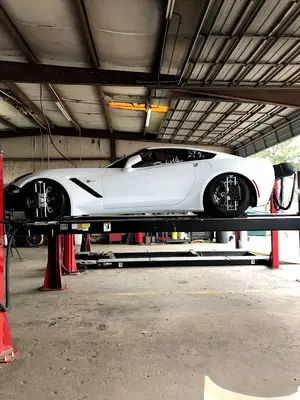 Robbie's Front End Shop