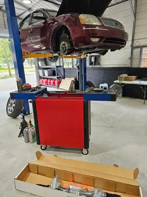 CNA AUTO REPAIR LLC