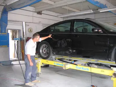 Chuck's Auto Body and Towing