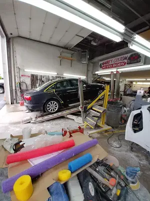 Mike's Custom Auto Body