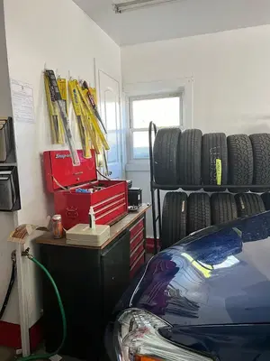 V auto center