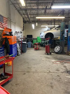 DAVES AUTO REPAIR AND SALES