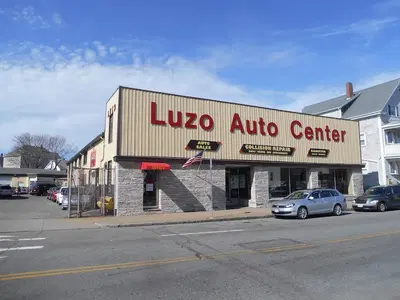 Luzo Auto Body