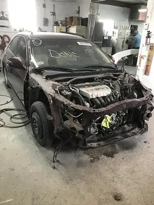 Manny's Auto Body