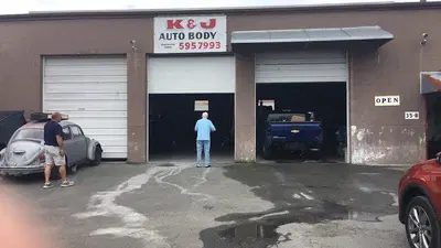 K & J Auto Body