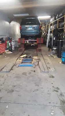 Chiquito's tire shop