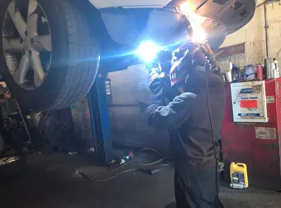 Chicken & Shakes Automotive