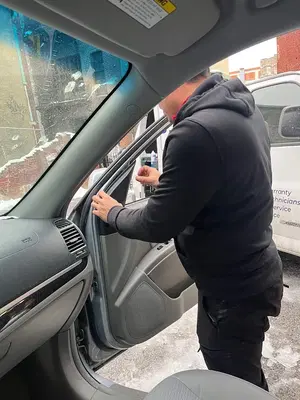 SRG AUTO GLASS,LLC