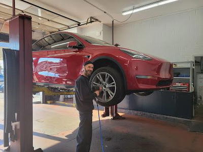 Charlie & Ray's Auto Repair
