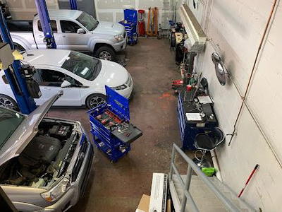 Redhill auto State inspection tag and title