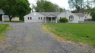 Edgewood Garage