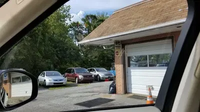 Schoolden's Garage