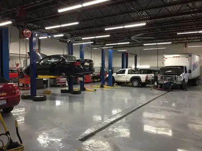 HOLT AUTO SERVICE CENTER