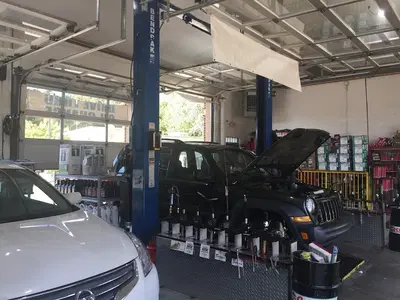Top Lube Center