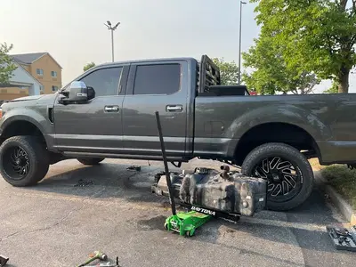 Straight 6 Mobile Heavy Duty Truck & Auto Repair