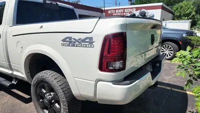 Bon Auto Body
