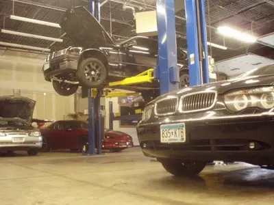 DYNAMICAR Auto Repair Shakopee