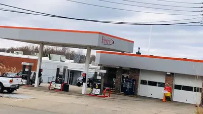 Perry's Full Service