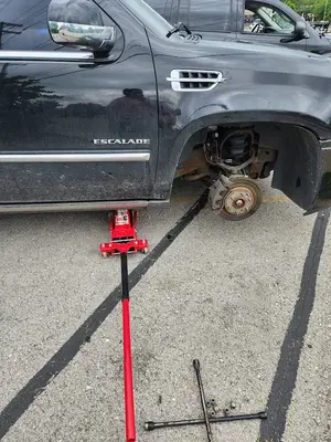 Boss Juanito Tire Shop
