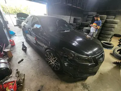 IMI Tires & Auto Center LLC