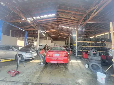 MEXICAN GARAGE FAST CAR SERVICE