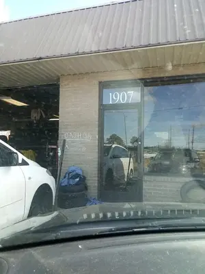 Uby's Tire
