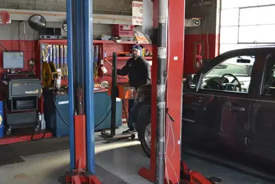 Bruce's Auto Center