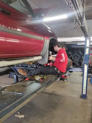 Wallburg Auto repair, air conditioning ,tire and alignment.