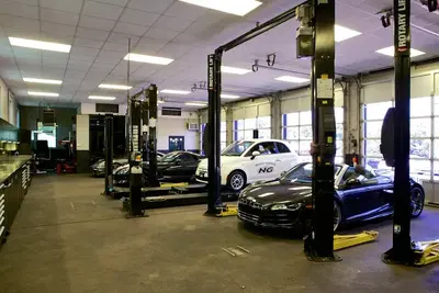 Neal's Garage
