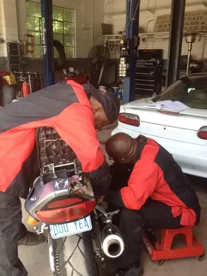 Uncles Auto Shop