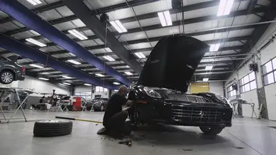 K & M Collision