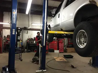 Midlands Auto Repair - Bellevue
