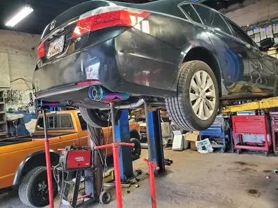 EP Colombia Auto Repair La Casa del Mofle