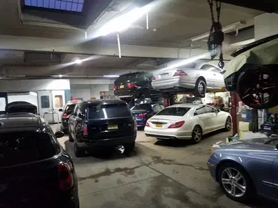 B & R Auto Collision Repair