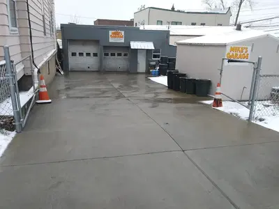 Mike's Garage