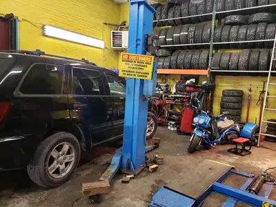 J AUTO