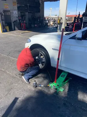 Melendez Auto Services & Tires
