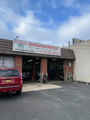 Ricky's Servicenter