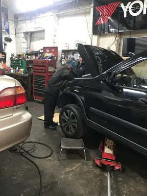 La Raza Auto Repair
