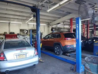 Carrier Circle Car Care