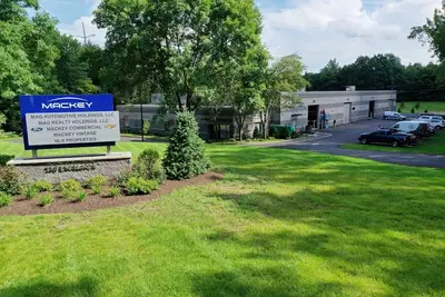 Saratoga Ford Commercial Service Center
