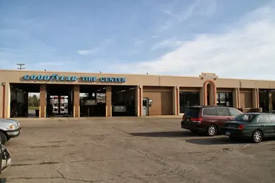 BOYD'S HILLIARD TIRE & SERVICE