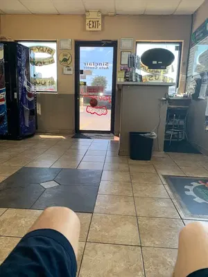 Sinclair Auto Center