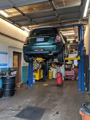 Du Fresne's Auto Service