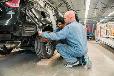 Mackin's 65th Avenue Auto Body